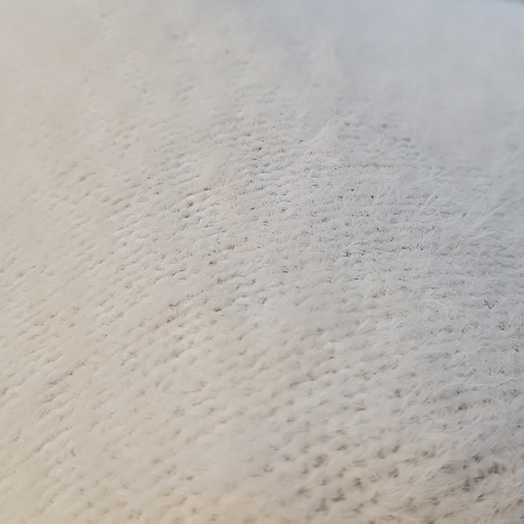 𝅺LOVE ALWAYS white off the shoulder dress.  Form fitting size Large - Picture 5 of 8